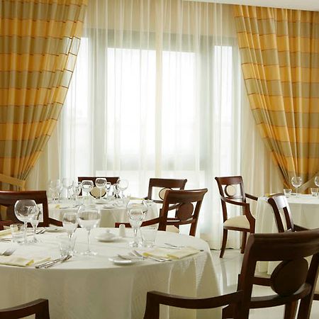 Tiberio Palace Hotel Neapel Restaurang bild